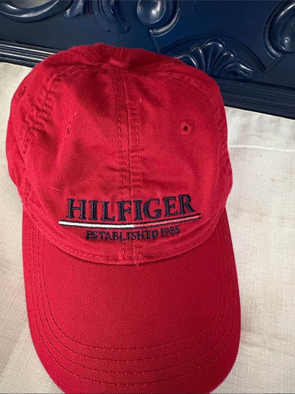 Tommy Hilfiger Red Embroidered Hilfiger Baseball Cap GUC - Picture 1 of 4